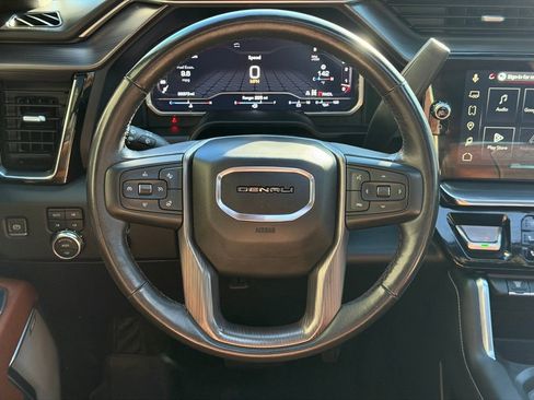 Used 2024 GMC Sierra 3500 Denali Ultimate AWD/4WD image 18
