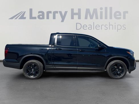 Used 2025 Honda Ridgeline Black Edition image 6