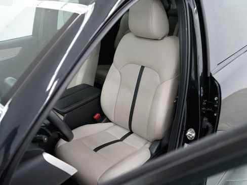 Used 2024 MAZDA CX-90 Plug-In Hybrid w/ Preferred image 30