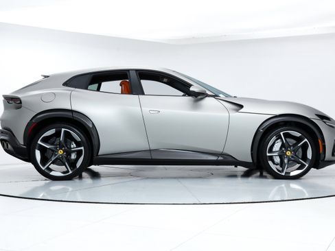 Certified 2024 Ferrari Purosangue image 34