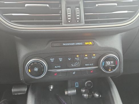 Used 2020 Ford Escape SEL FWD image 11