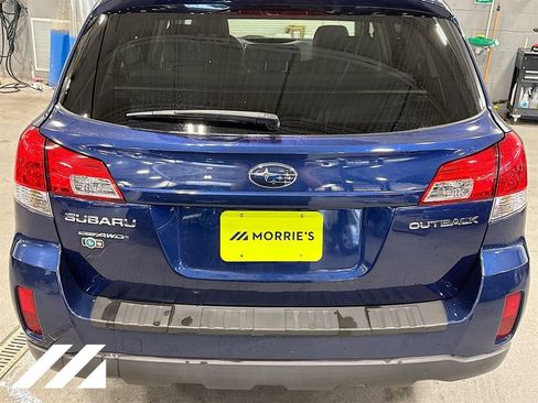 Used 2011 Subaru Outback 2.5i Premium AWD/4WD image 6