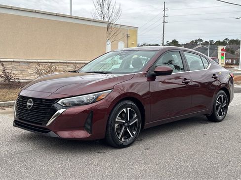 Used 2022 Nissan Sentra SV FWD image 1
