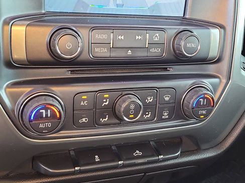 Used 2015 Chevrolet Silverado 2500 LT w/ LT Convenience Package image 20