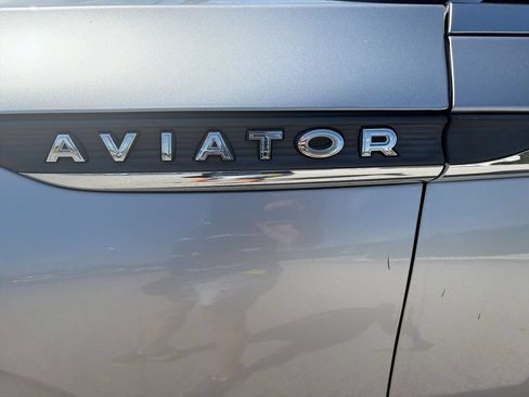 Used 2021 Lincoln Aviator Reserve RWD image 15