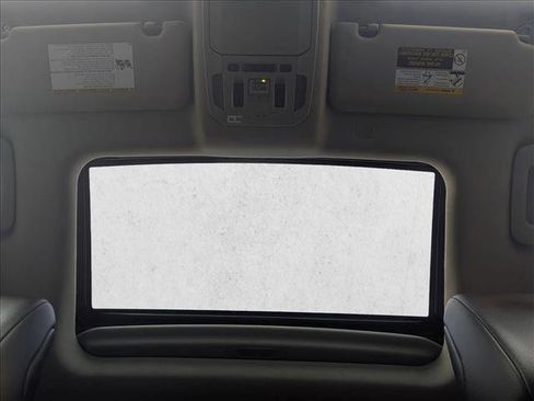 Used 2022 Toyota Highlander XLE image 15