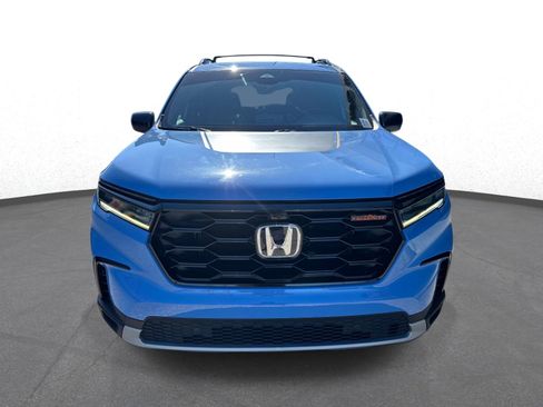 Used 2023 Honda Pilot TrailSport image 8