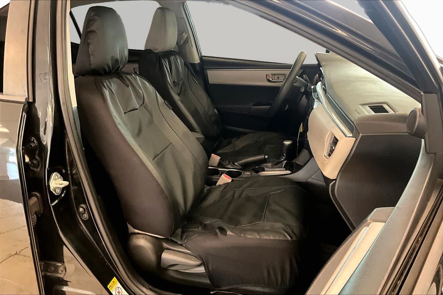Used 2016 Toyota Corolla LE FWD image 8