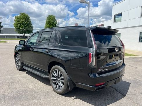 Used 2023 Cadillac Escalade Sport w/ Touring Package AWD/4WD image 7