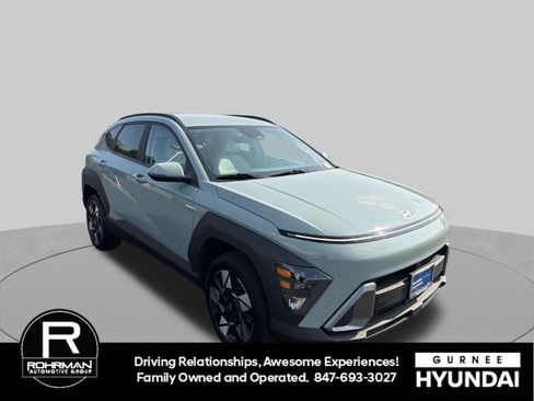 Used 2024 Hyundai Kona SEL AWD/4WD image 2