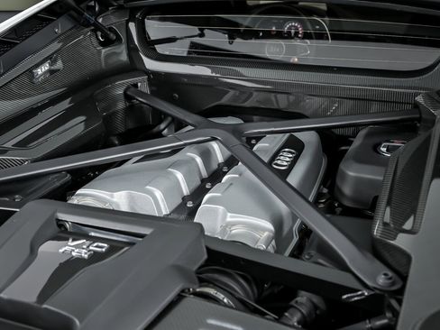 Used 2020 Audi R8 V10 performance image 17