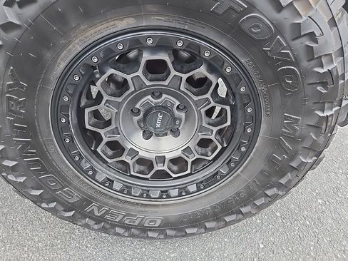 Used 2013 Jeep Wrangler Unlimited Rubicon w/ Connectivity Group image 34