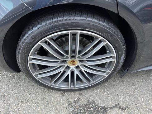 Used 2019 Porsche Panamera 4S AWD/4WD image 14