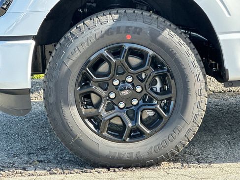 New 2026 Ford F150 XLT w/ FX4 Off-Road Package AWD/4WD image 21