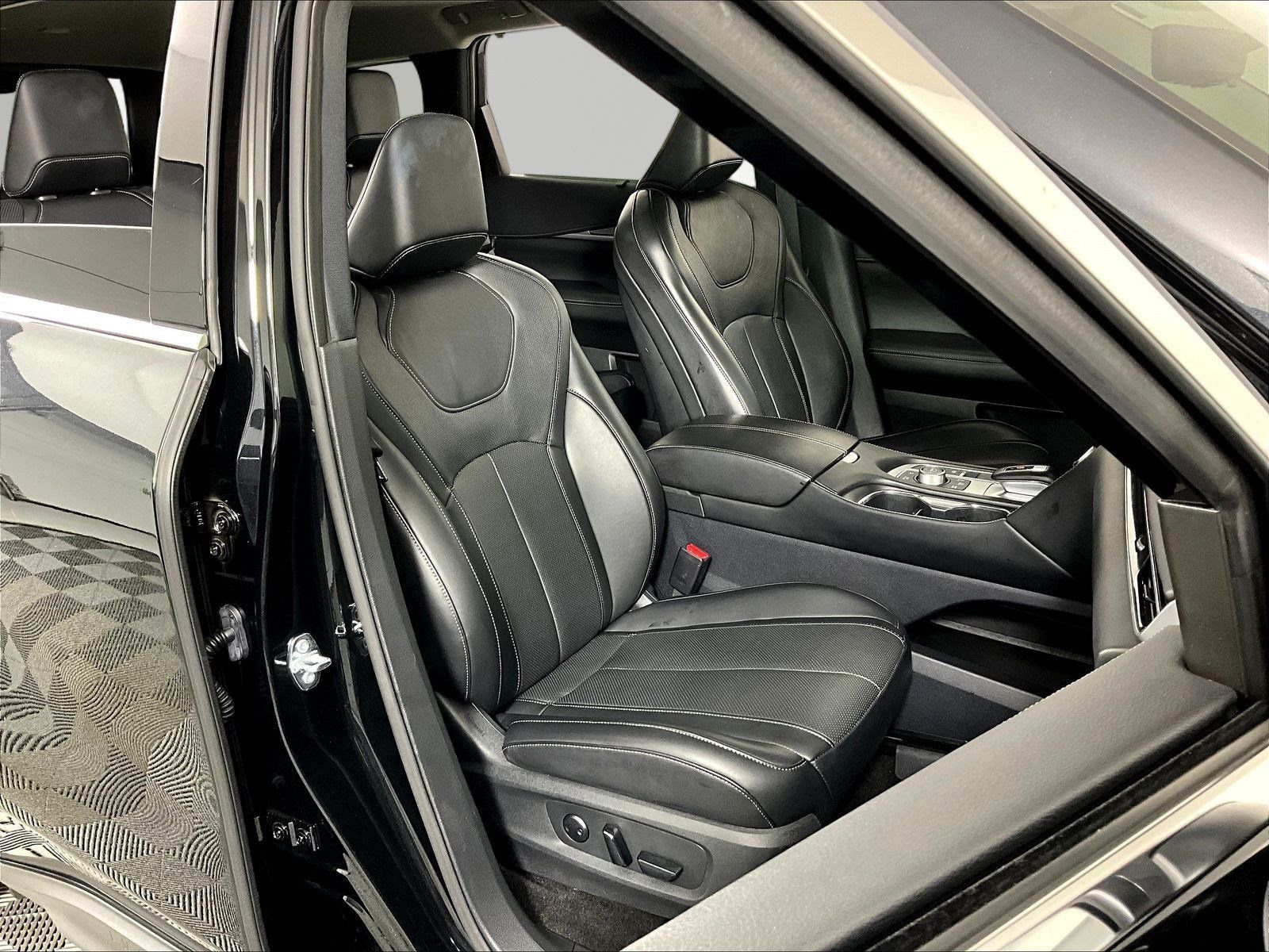 Used 2025 INFINITI QX60 Luxe w/ Vision Package AWD/4WD image 29