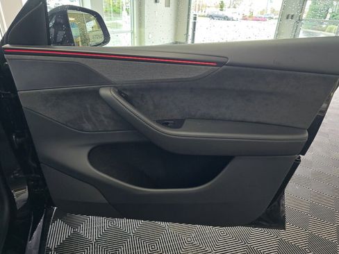 Used 2026 Tesla Model Y Premium image 48