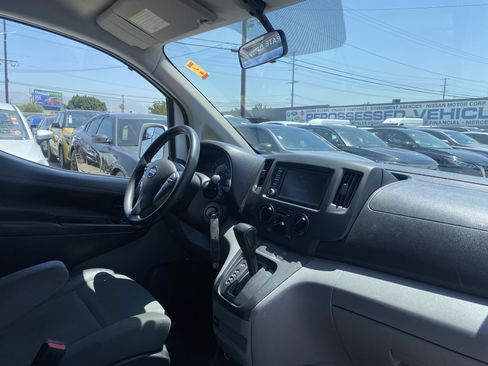 Used 2021 Nissan NV200 SV w/ Sliding Door Glass Package FWD image 23