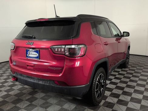 Used 2025 Jeep Compass Trailhawk AWD/4WD image 6