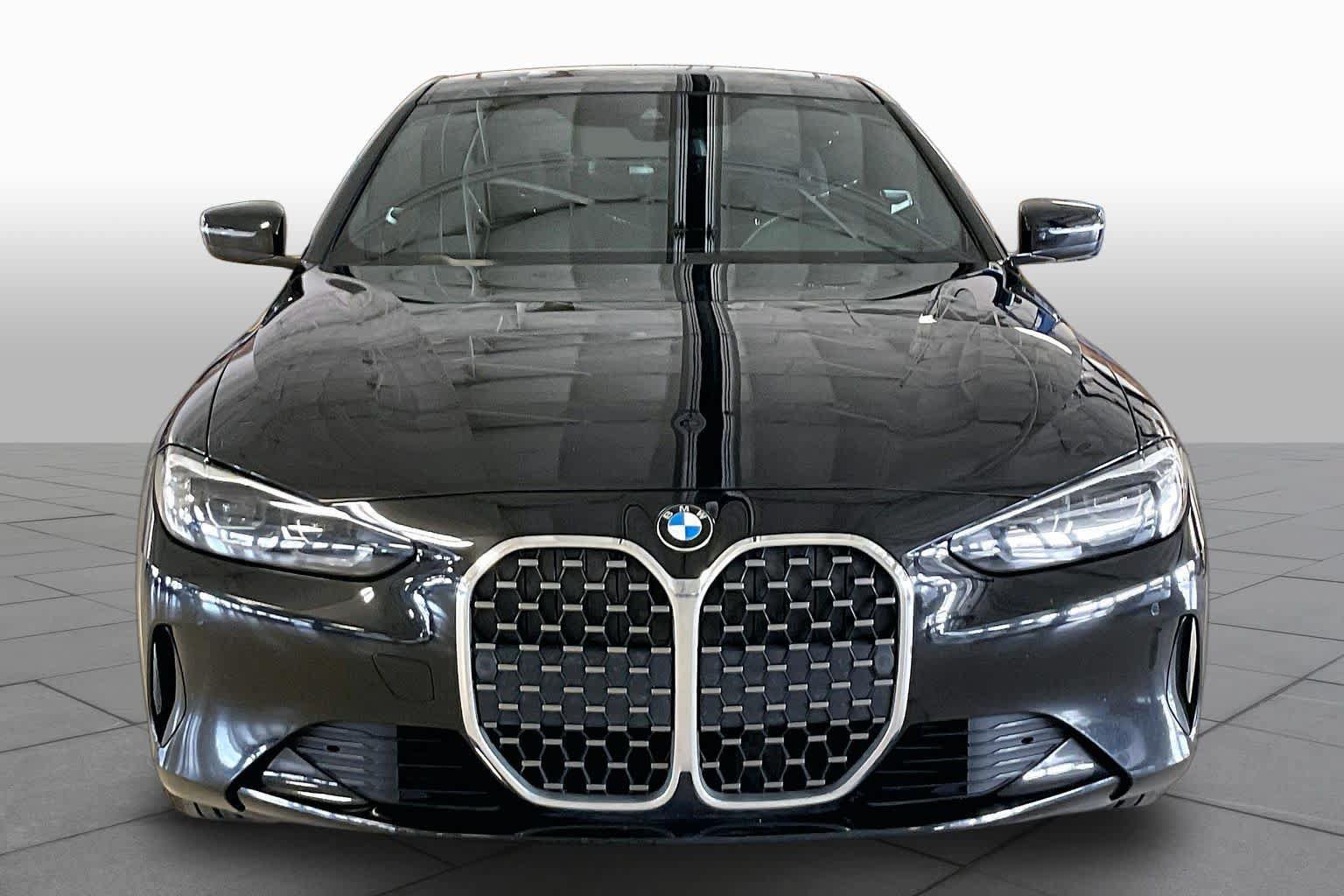 Used 2021 BMW 430i Coupe w/ Convenience Package RWD image 3