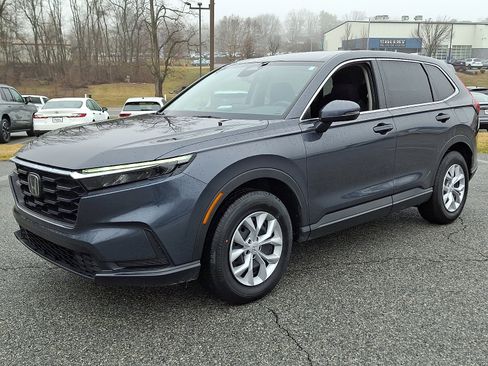 Used 2025 Honda CR-V LX image 3