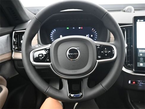 New 2026 Volvo XC90 B6 Ultra w/ Lounge Package image 24