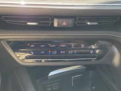 Used 2021 Buick Envision Essence w/ Technology Package I FWD image 28