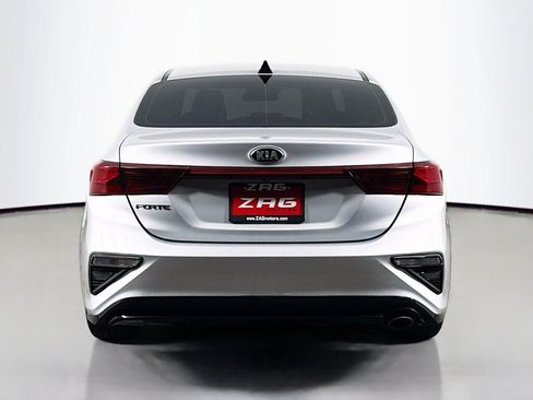 Used 2020 Kia Forte LXS FWD image 4