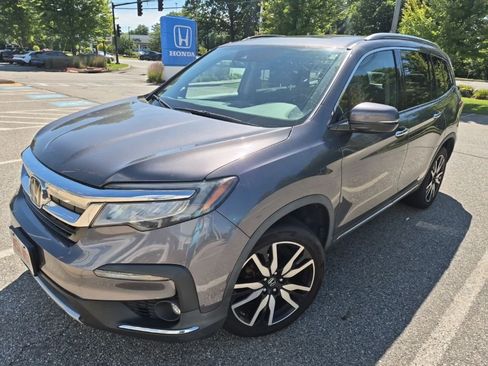 Used 2019 Honda Pilot Touring image 1
