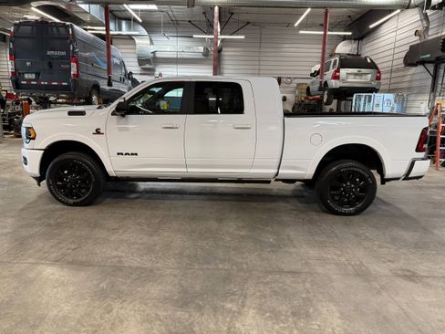 Used 2021 RAM 2500 Limited AWD/4WD image 36