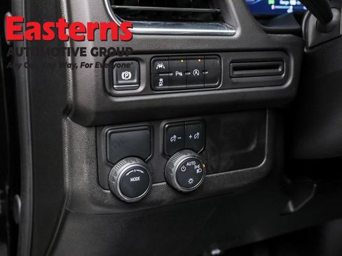 Used 2024 Chevrolet Suburban RST RWD image 22