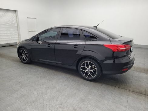 Used 2018 Ford Focus SEL image 3