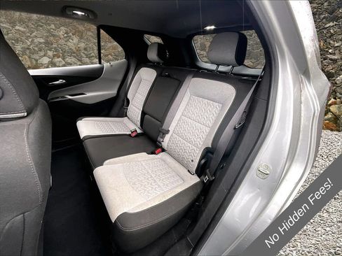 Used 2022 Chevrolet Equinox LS FWD image 23