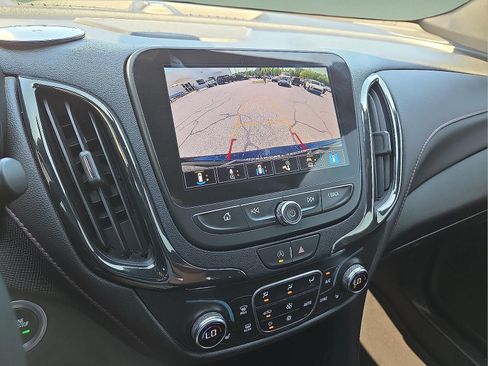 Used 2023 Chevrolet Equinox RS w/ RS Leather Package FWD image 19