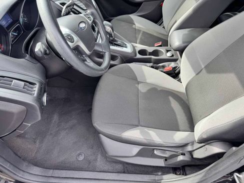 Used 2013 Ford Focus SE FWD image 35