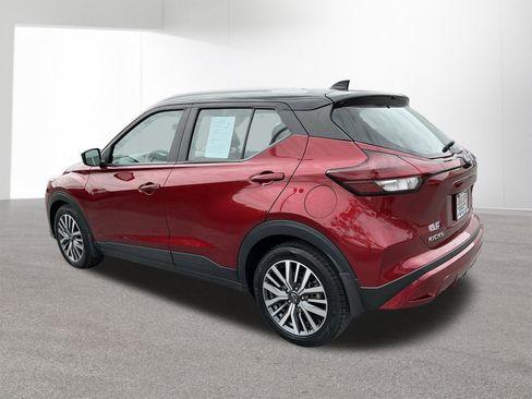 Used 2023 Nissan Kicks SV FWD image 5