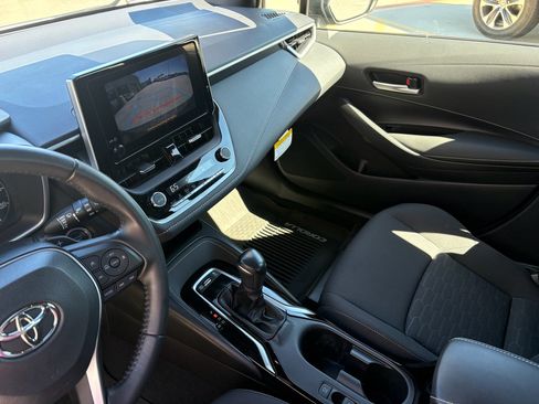 Used 2023 Toyota Corolla SE w/ SE Premium Package image 16