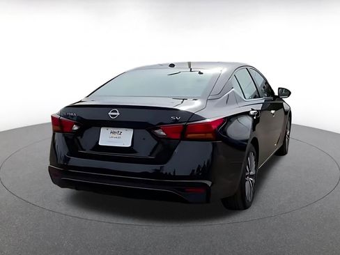 Used 2024 Nissan Altima 2.5 SV image 12