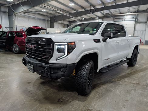 Used 2023 GMC Sierra 1500 AT4X image 6