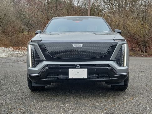 New 2026 Cadillac Vistiq Sport w/ LPO, Floor Liner Package image 10
