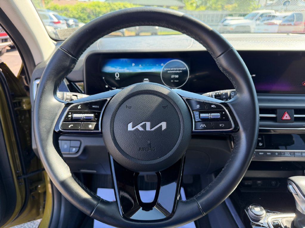 Certified 2024 Kia Seltos S AWD/4WD image 15
