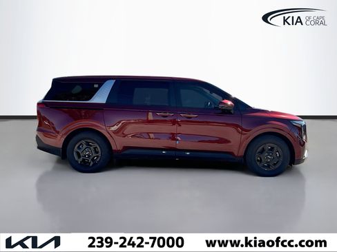 New 2026 Kia Carnival image 6