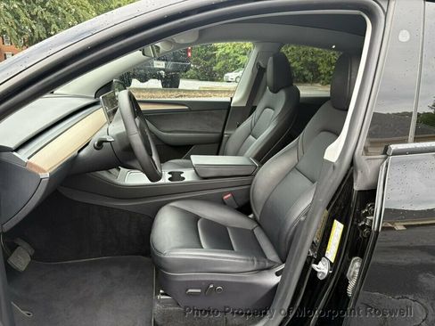 Used 2023 Tesla Model Y 2WD image 13