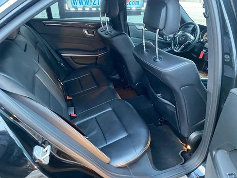 Used 2014 Mercedes-Benz E 350 4MATIC Sedan image 11