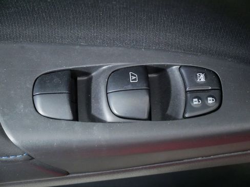 Used 2019 Nissan Sentra SR image 21