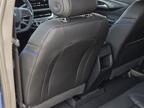 New 2026 Buick Envista Sport Touring image 17