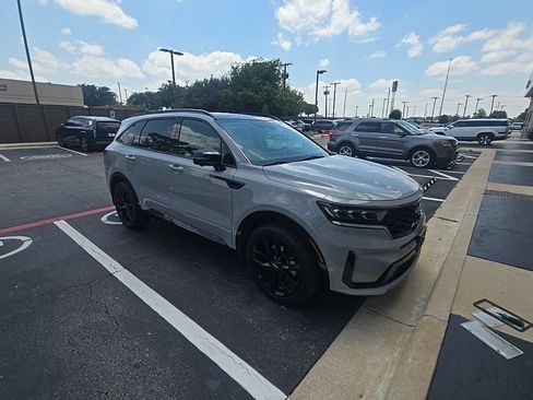 Used 2022 Kia Sorento SX FWD image 10