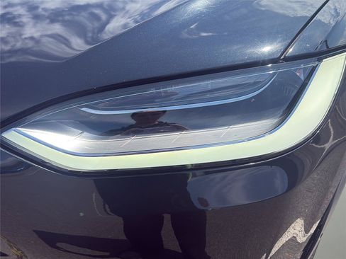 Used 2016 Tesla Model X 90D AWD/4WD image 29