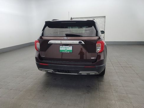 Used 2020 Ford Explorer XLT w/ Equipment Group 202A image 7