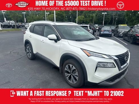 Used 2023 Nissan Rogue SV w/ SV Premium B Package FWD image 1