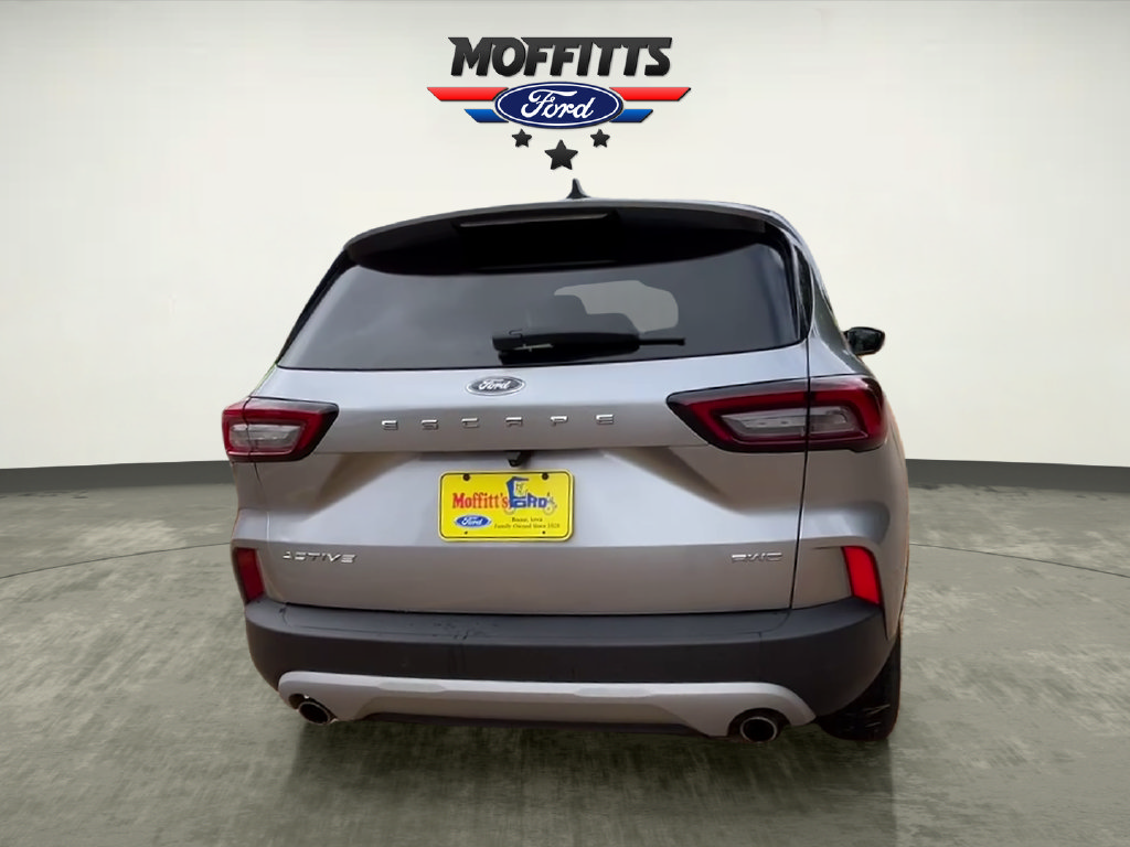 Used 2023 Ford Escape Active w/ Tech Pack #2 AWD/4WD image 4